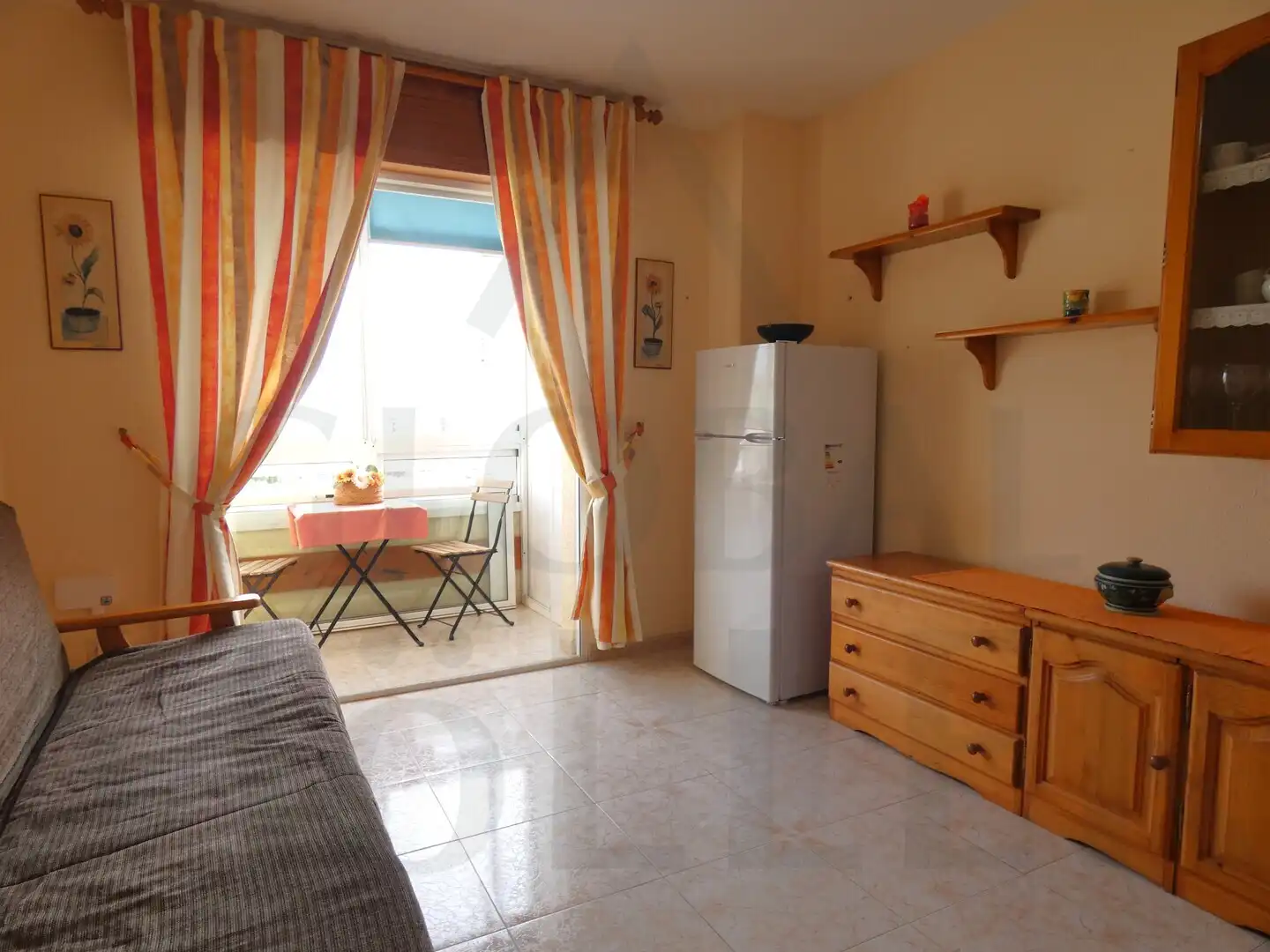 Dormitori de Apartament de lloguer en Cartagena amb Terrassa, Moblat i Forn