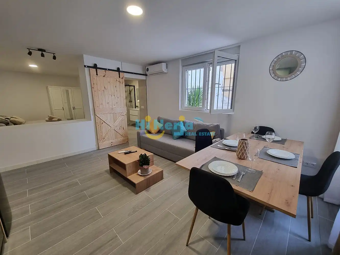 Sala d'estar de Apartament en venda en Torrox amb Aire condicionat, Calefacció i Jardí privat