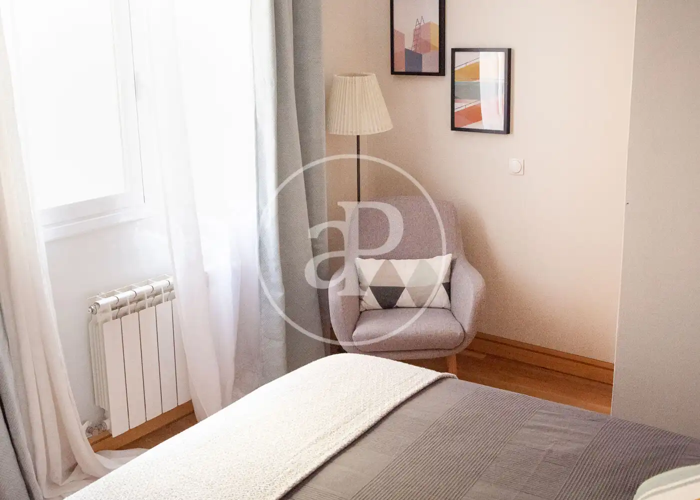 Bedroom of Flat for sale in Madrid  with Air Conditioner, Heating and Furnished