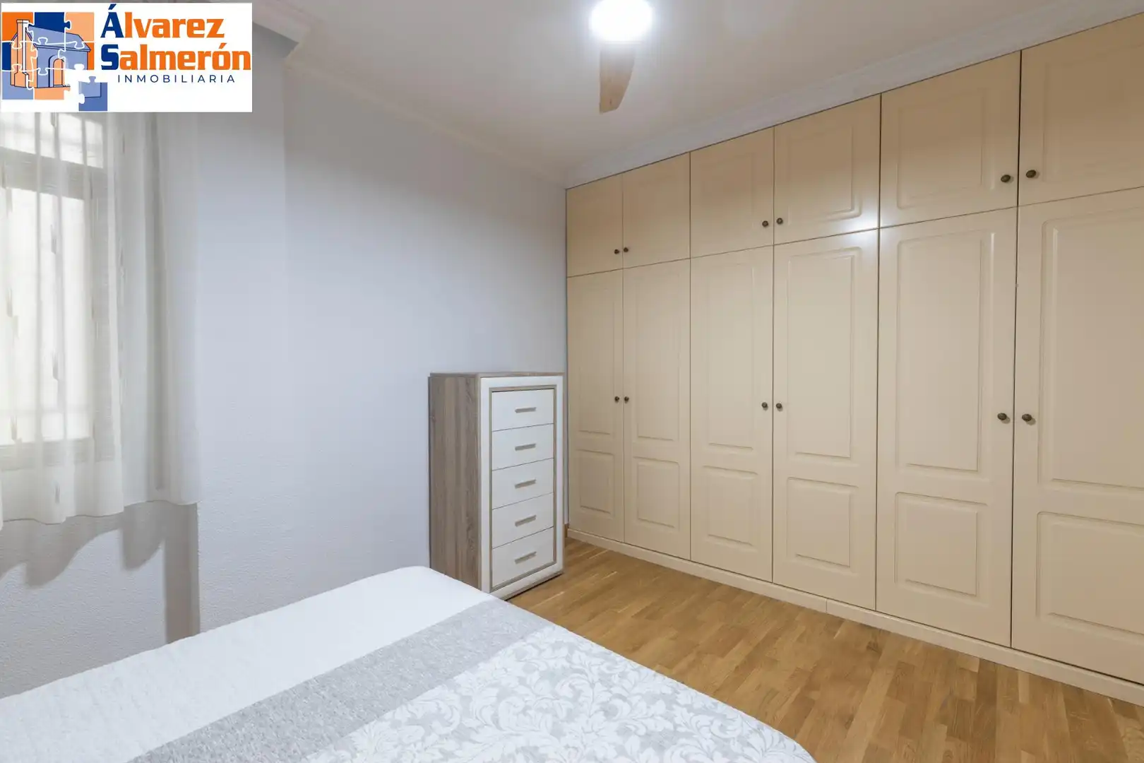 Piso en venta en Calle CARRIL DEL PICON, Centro - Sagrario