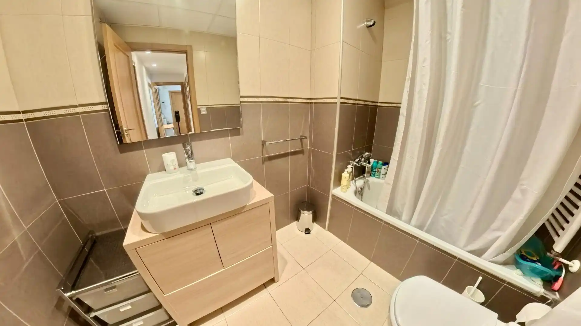 Flat for sale in Avenida Avenida de la Ilustración, 85, Campus de la Salud