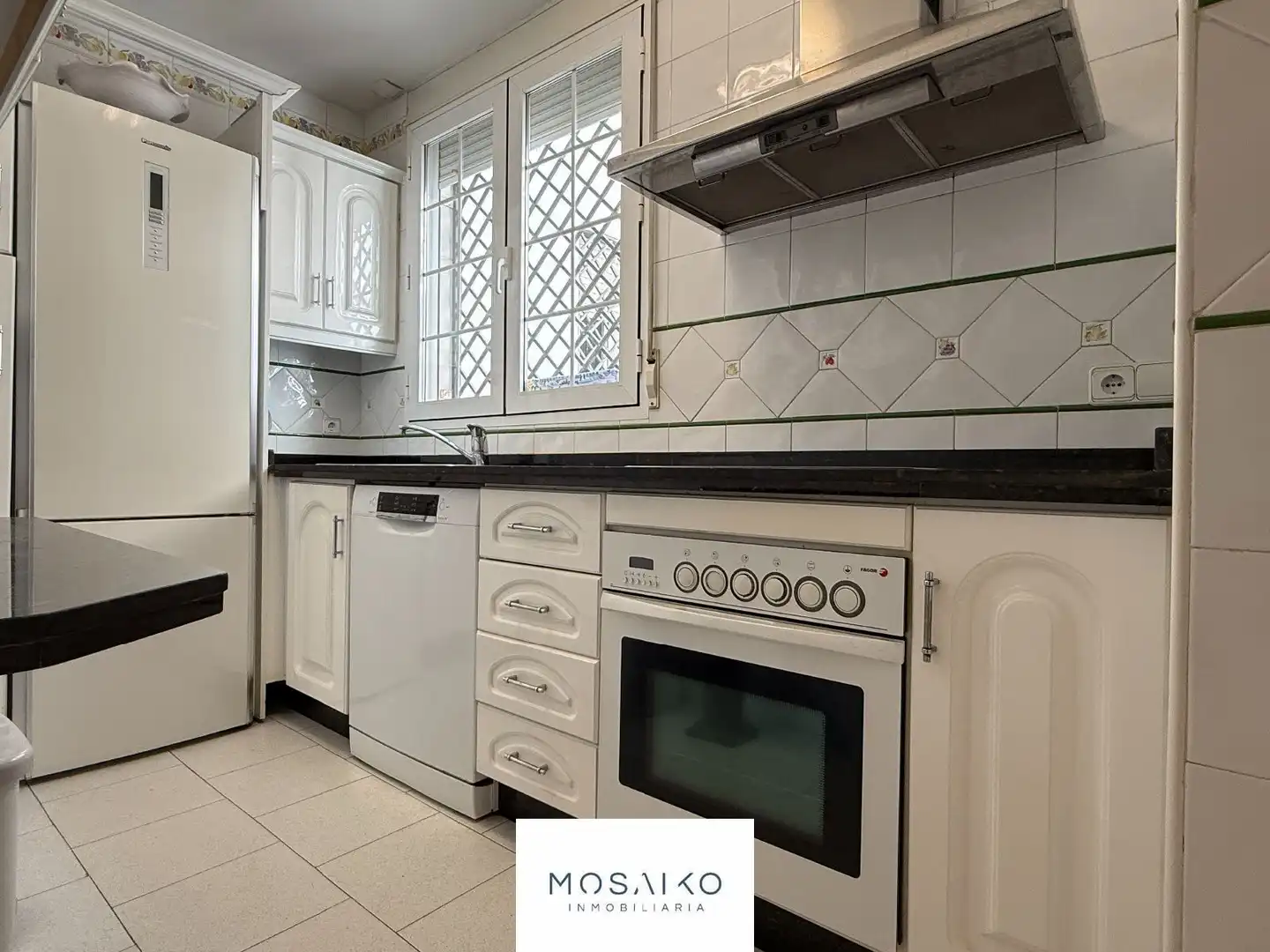 Cocina de Piso en venta en Córdoba con Aire acondicionado, Calefacción y Trastero