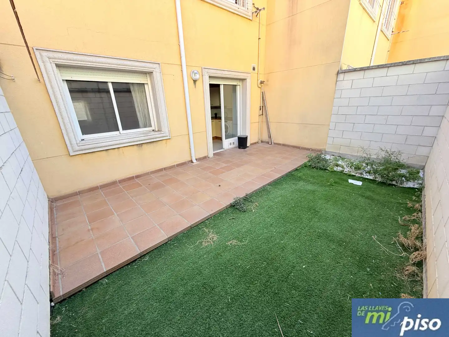 Flat with garden for sale in Calle Tajo 7a, imagen 2