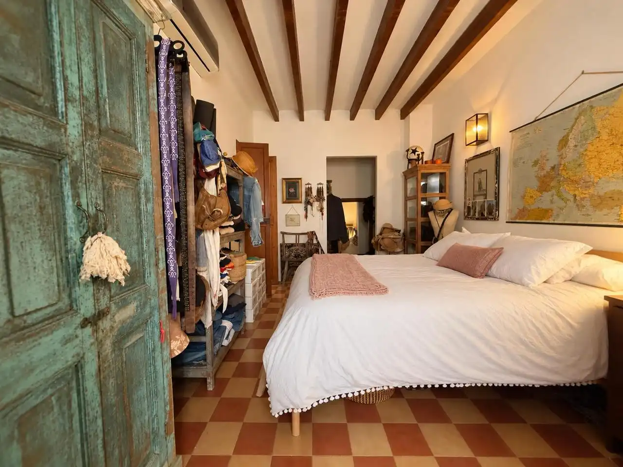 Flat with balcony for sale in calle de Lluís Martí, imagen 24