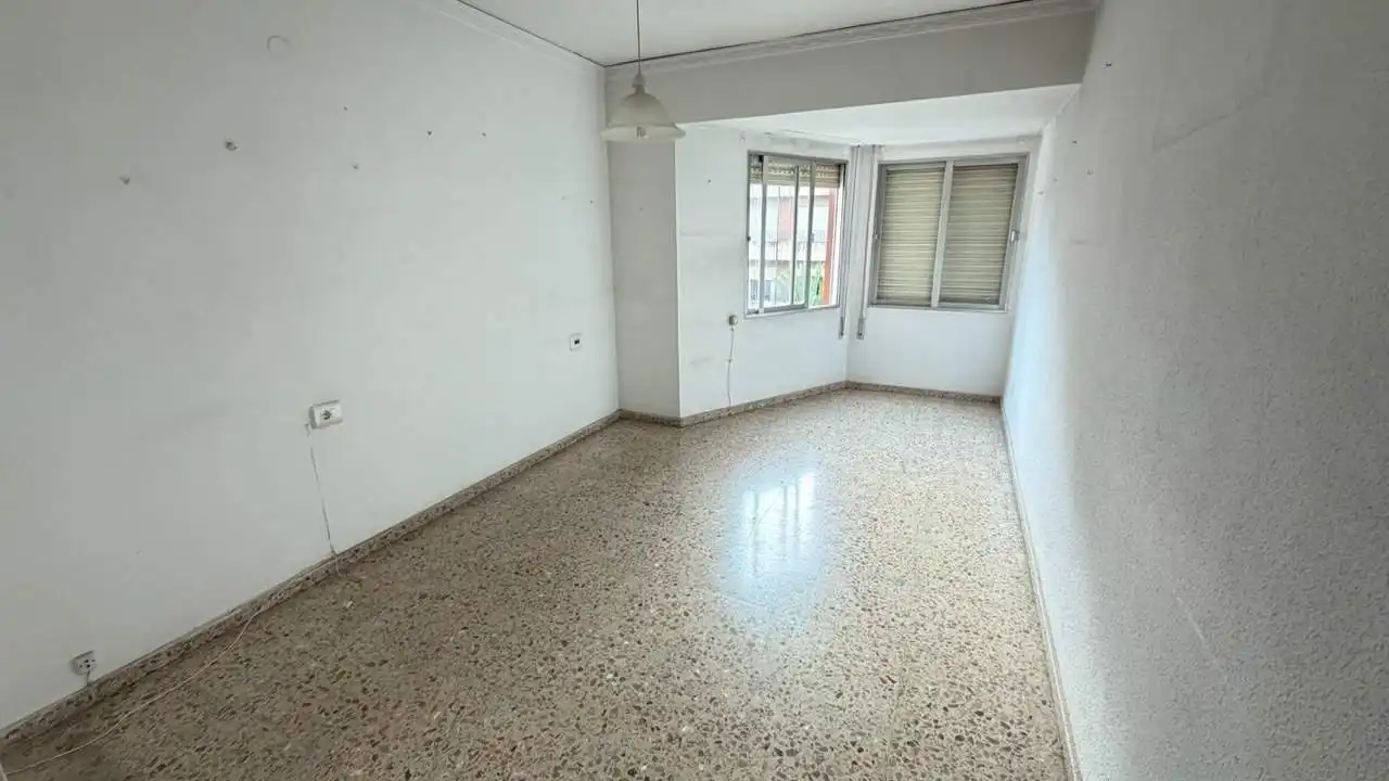 Bedroom of Flat for sale in Gandia