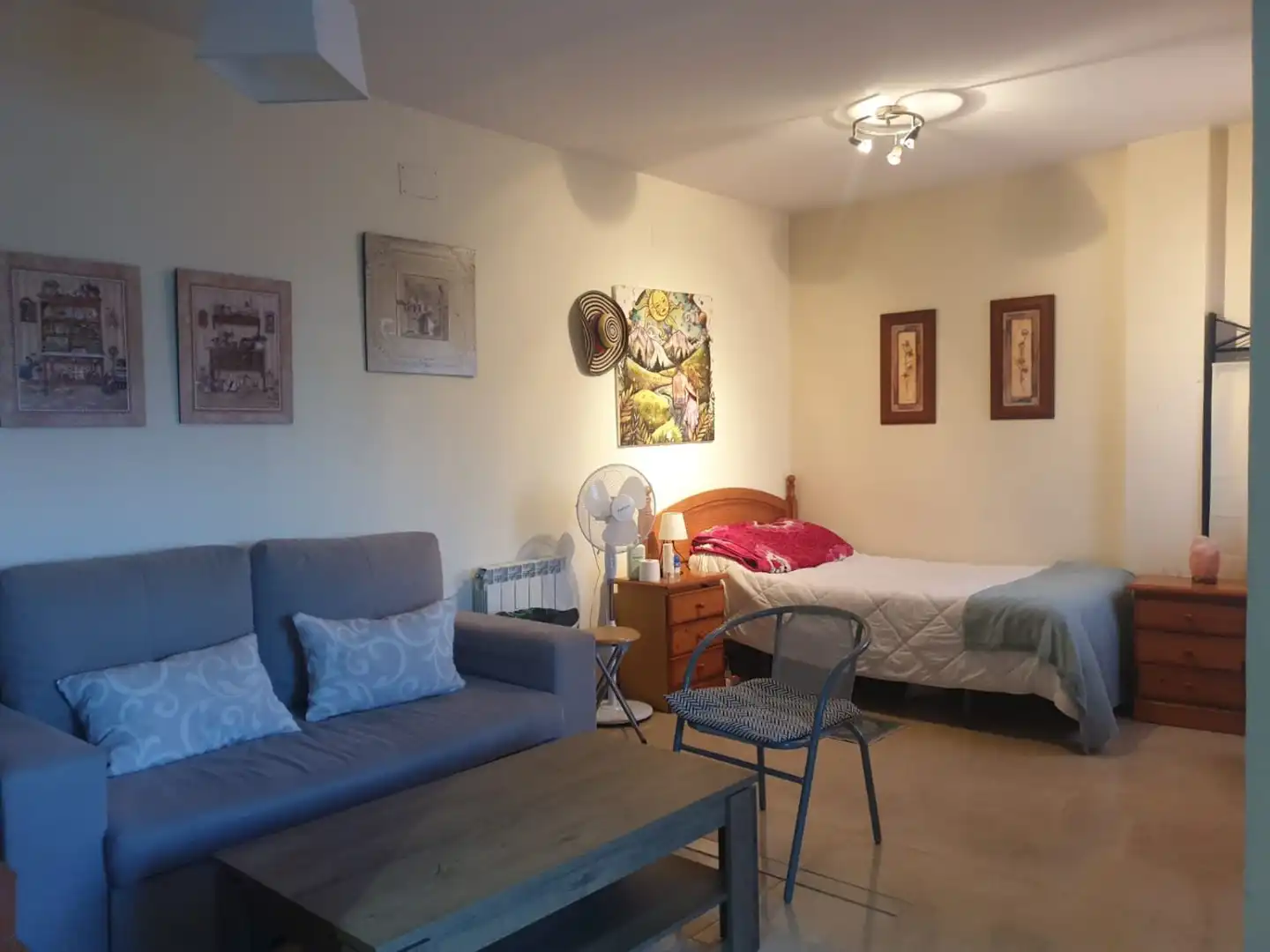 Bedroom of Study for sale in Valdepeñas  with Air Conditioner