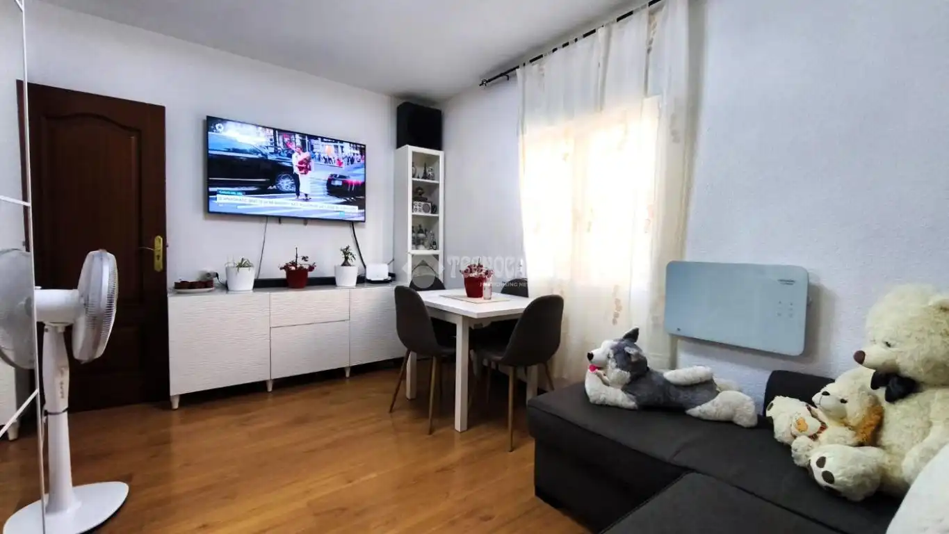 Wohnzimmer von Wohnung zum Verkauf in Madrid mit Heizung