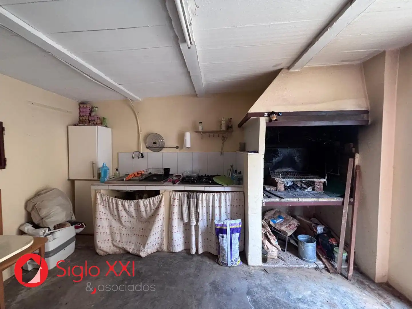 Cuina de Finca rústica en venda en Vall d'Alba amb Traster