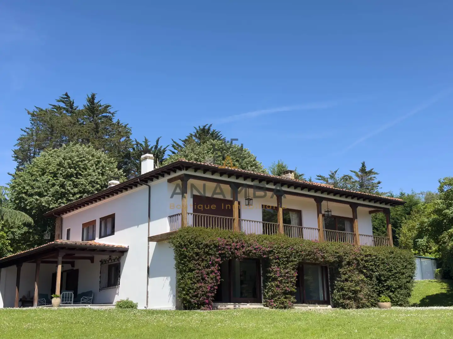 Vista exterior de Casa o chalet en venta en Gijón  con Trastero y Piscina