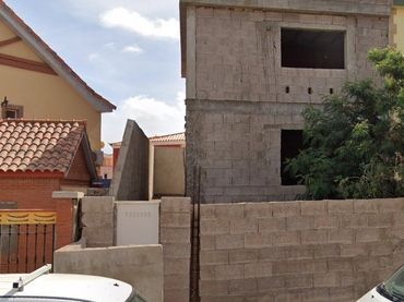 Casa aparellada en venda a Calle el Sirinoque