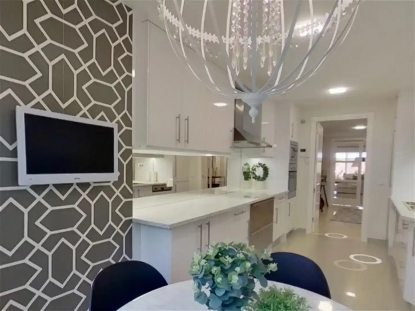 Cuina de Apartament en venda en Marbella amb Aire condicionat i Piscina