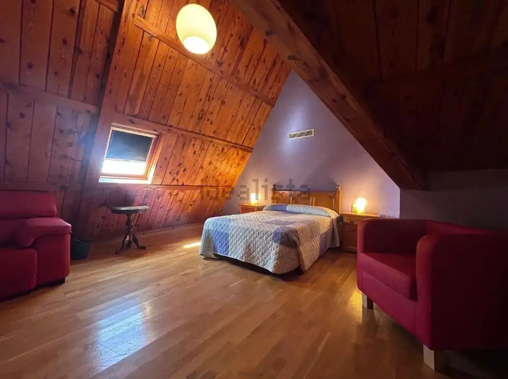Chalet con jardín en venta en Barrio Codetosa, imagen 53
