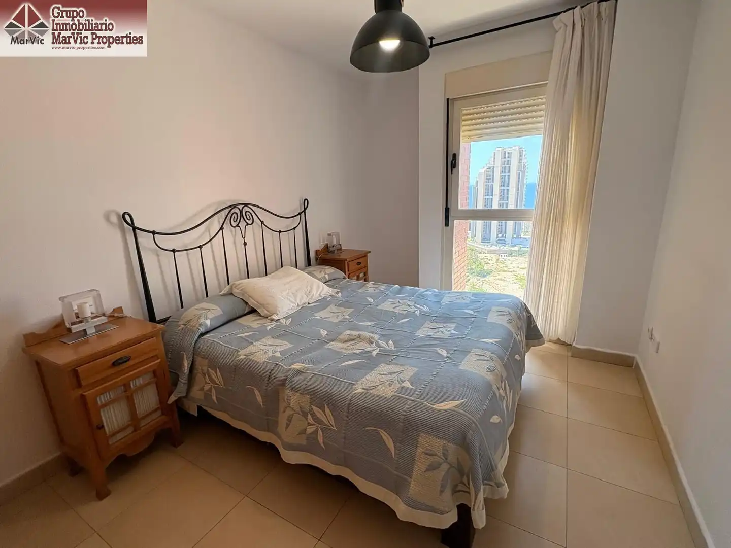 Dormitori de Pis en venda en Benidorm amb Aire condicionat, Terrassa i Moblat