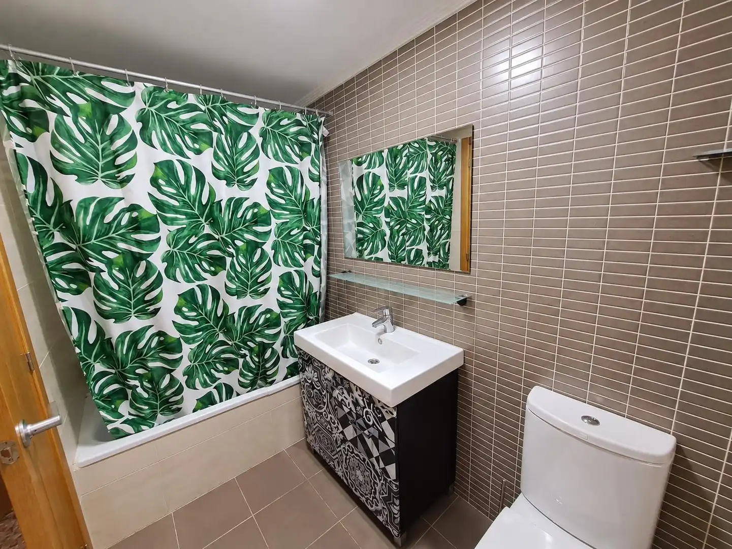 Baño de Ático en venta en Casc Urbà
