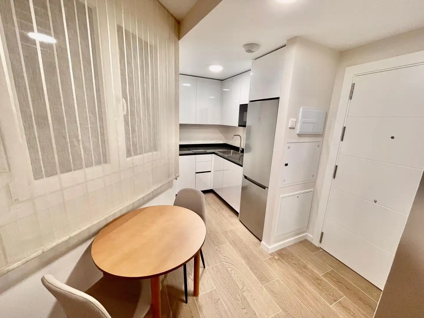 Study for rent in Calle Canonigo San Martin , San Pablo y Santa Marina