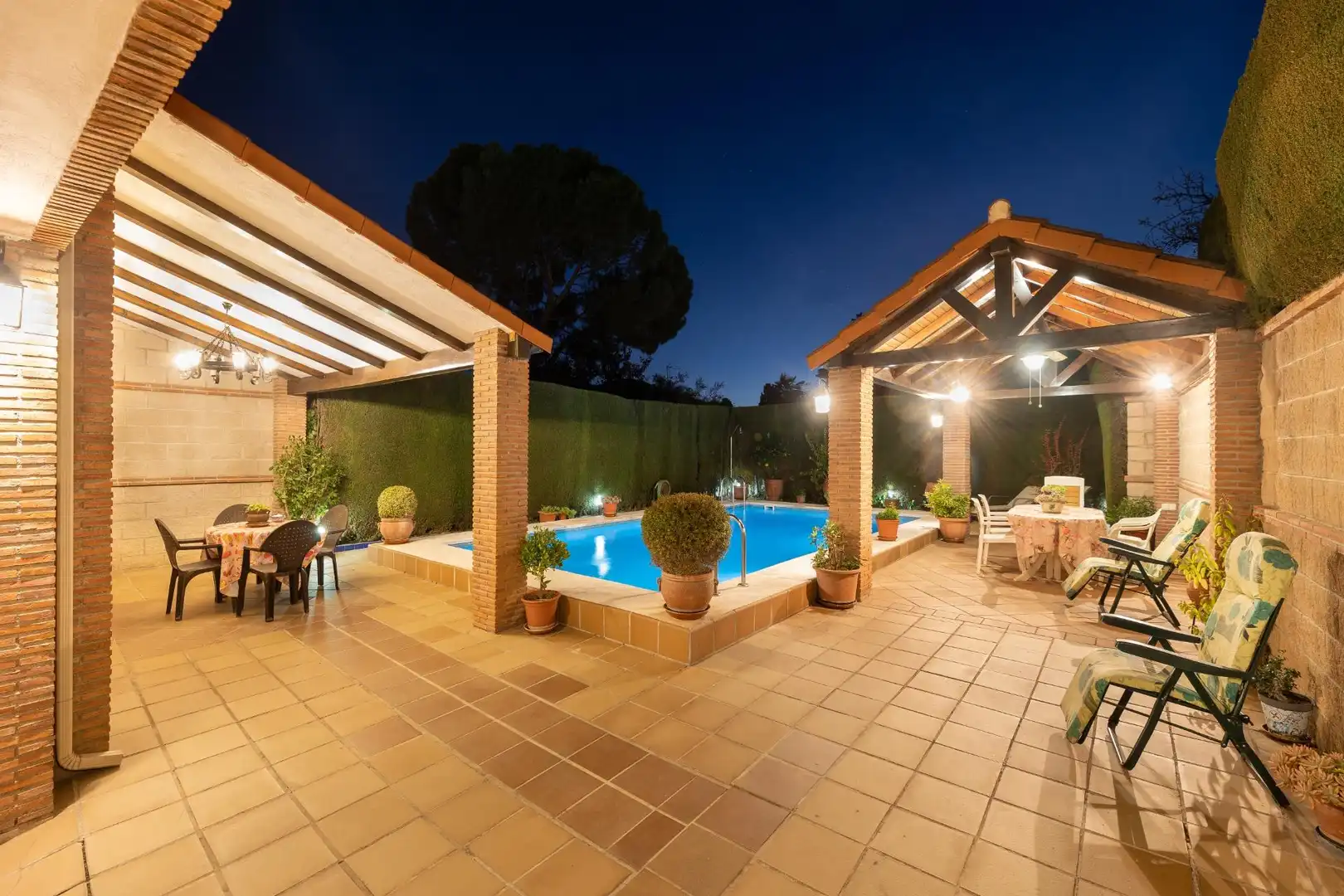Terrassa de Casa adosada en venda en Peligros amb Aire condicionat, Jardí privat i Terrassa