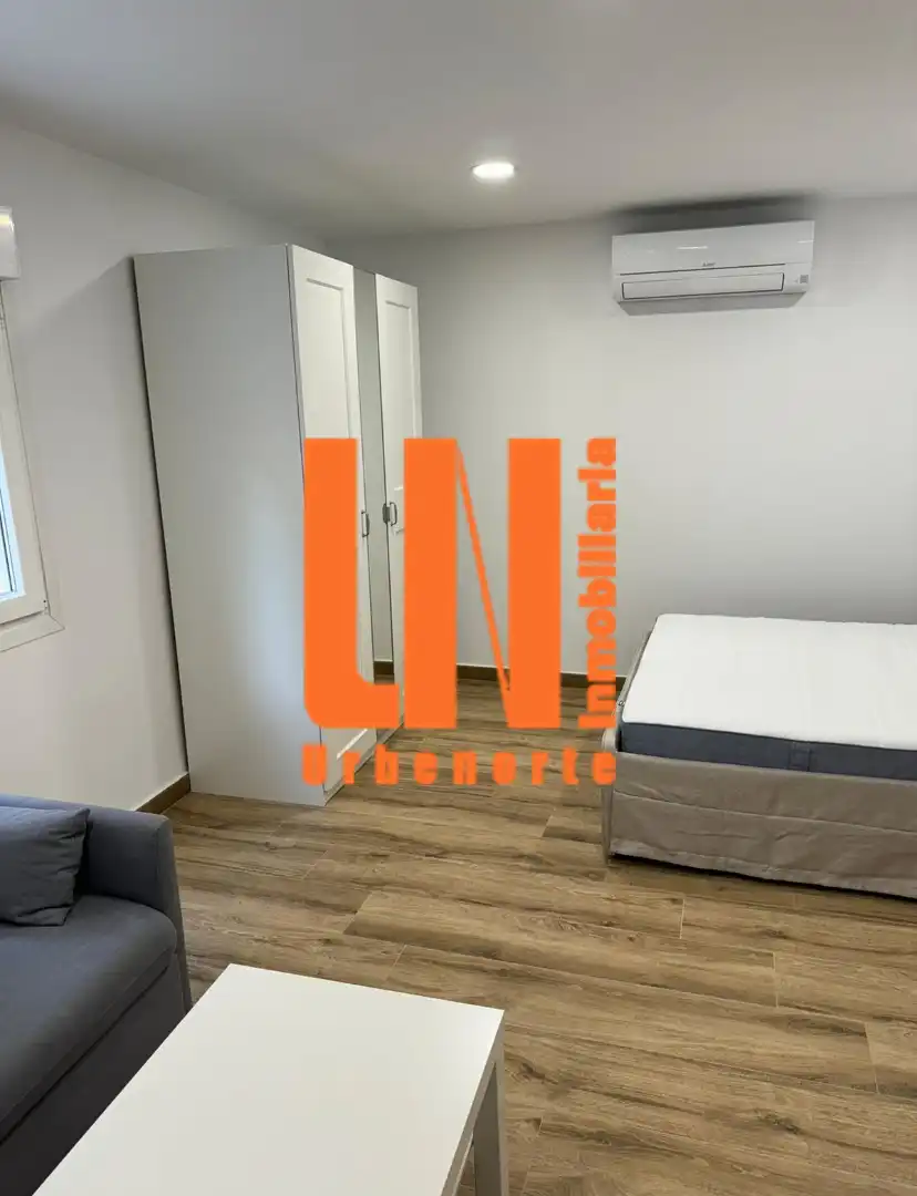 Dormitori de Apartament de lloguer en Villanueva de la Cañada amb Aire condicionat, Calefacció i Terrassa