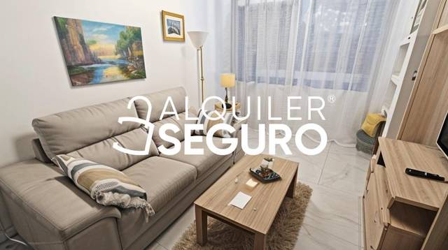 Piso en Alquiler en Miraflores en Cruz Roja