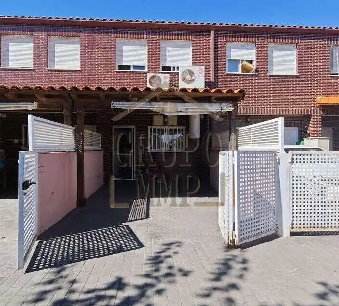 Reihenhaus zum Verkauf in Camí Catalans, imagen 9