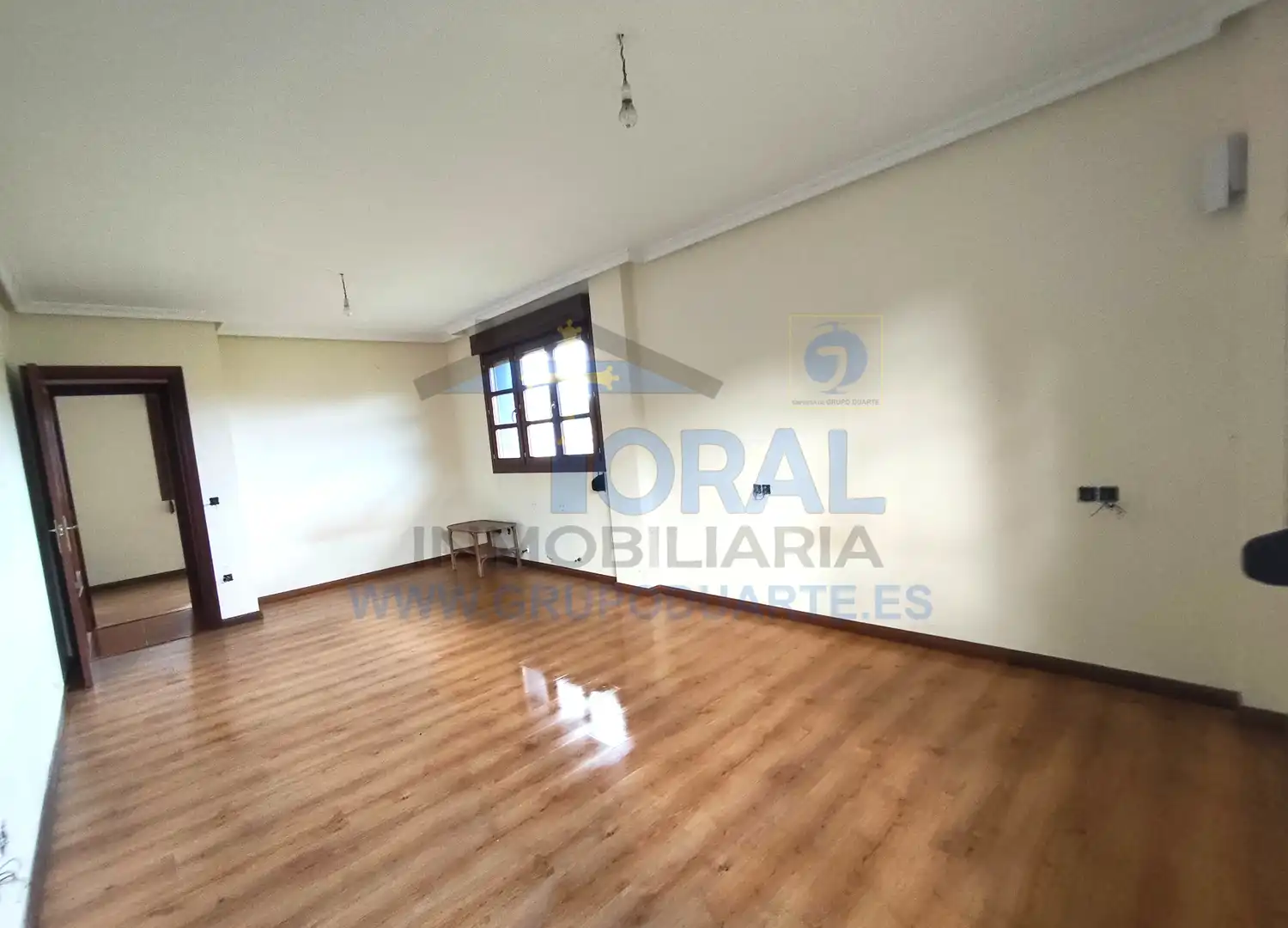 Sala d'estar de Casa o xalet en venda en Nava amb Jardí privat i Terrassa