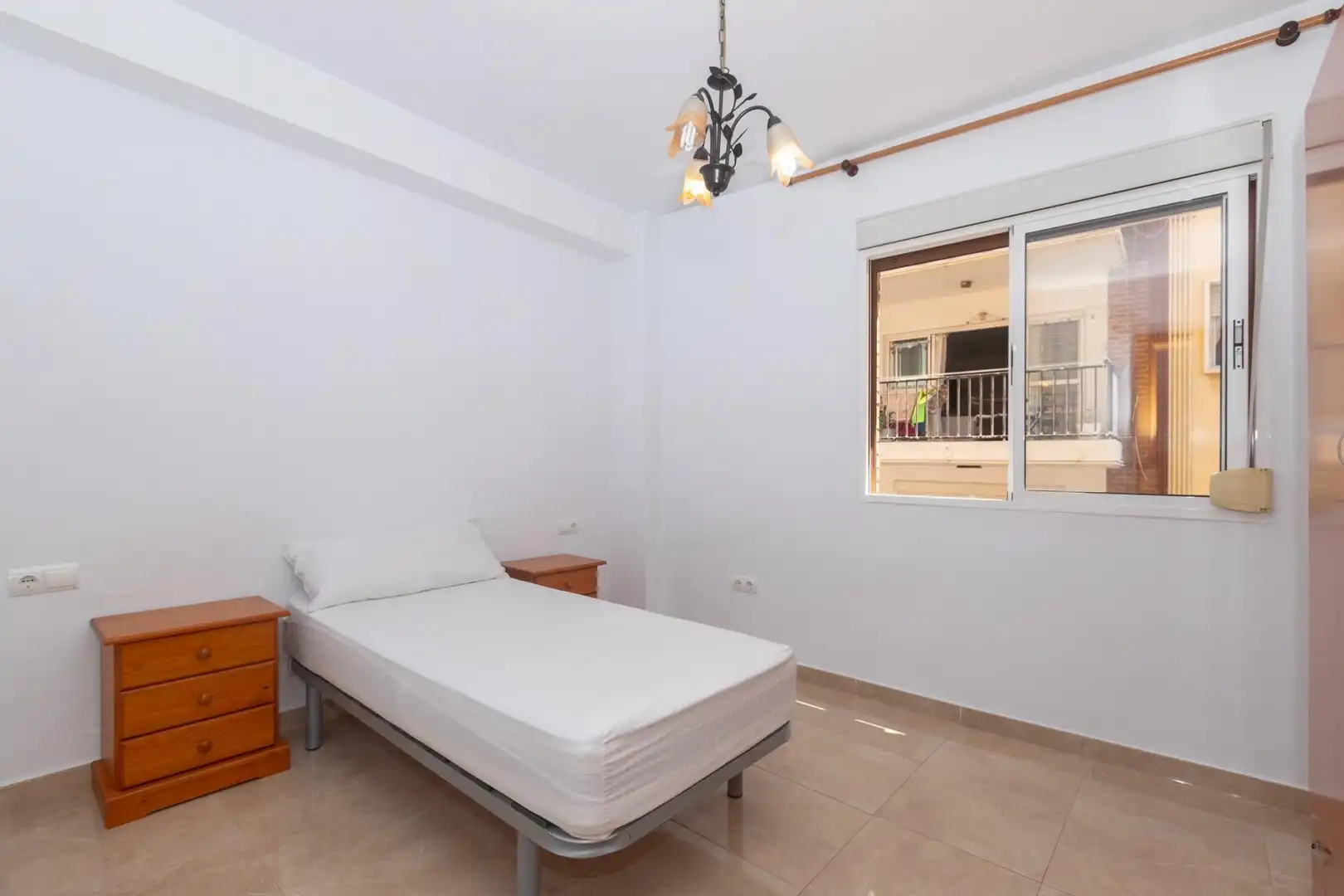 Piso en venta en AYALA, Parque Ayala - Jardín de la Abadía - Huelín