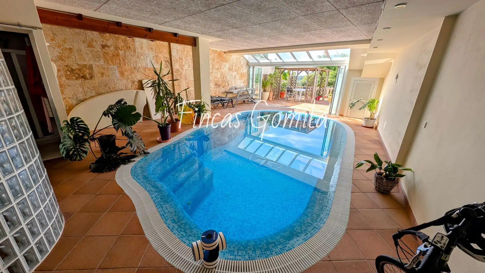 Swimming pool of Country homes for sale in Alaior  with Air Conditioner, Heating and Swimming Pool