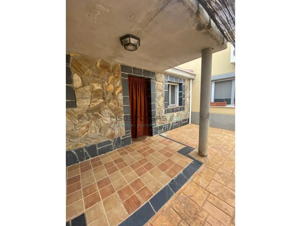 Exterior view of Houses for sale in San Mateo de Gállego  with Air Conditioner, Private garden and Terrace