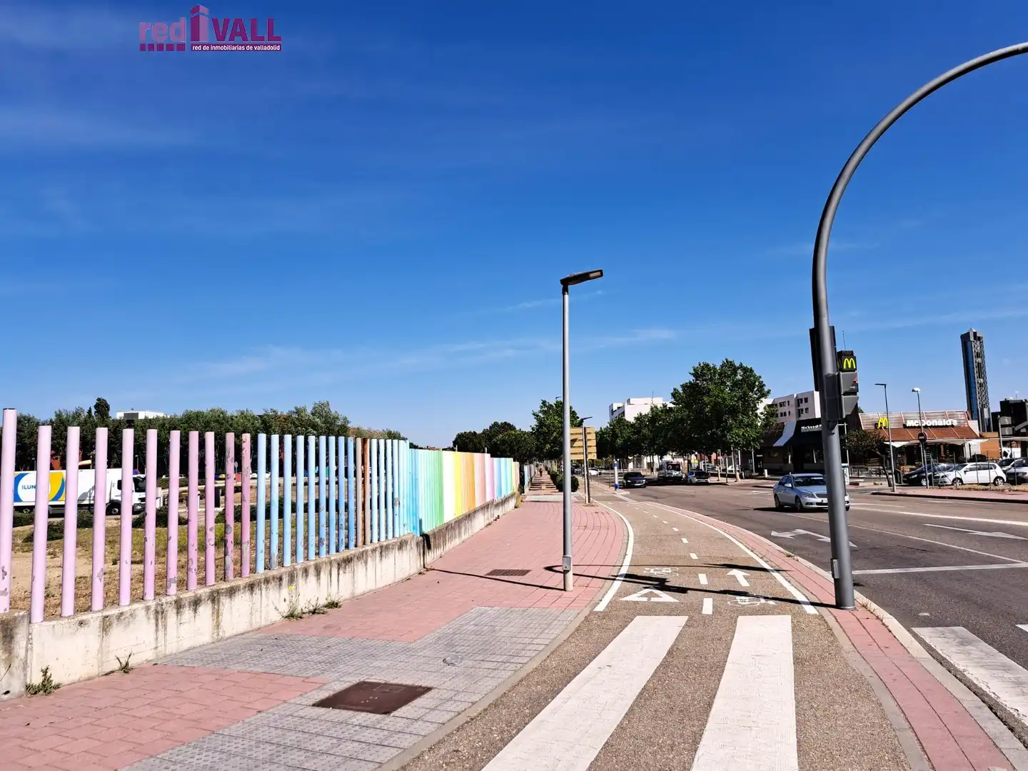 Exterior view of Garage for sale in Valladolid