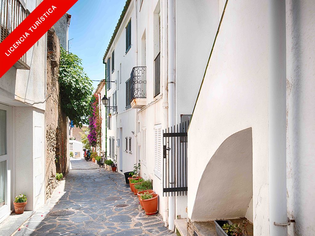 Exterior view of Single-family semi-detached for sale in Cadaqués  with Furnished