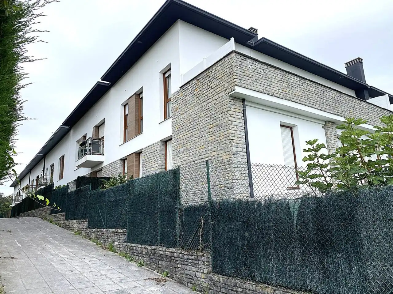Vista exterior de Piso en venta en Mungia con Calefacción, Parquet y Terraza