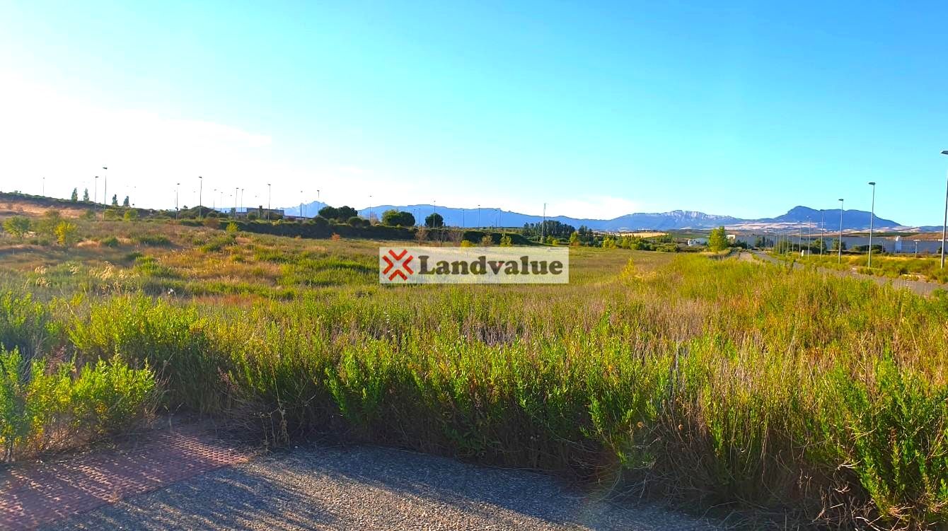 Industrial land for sale in  Logroño