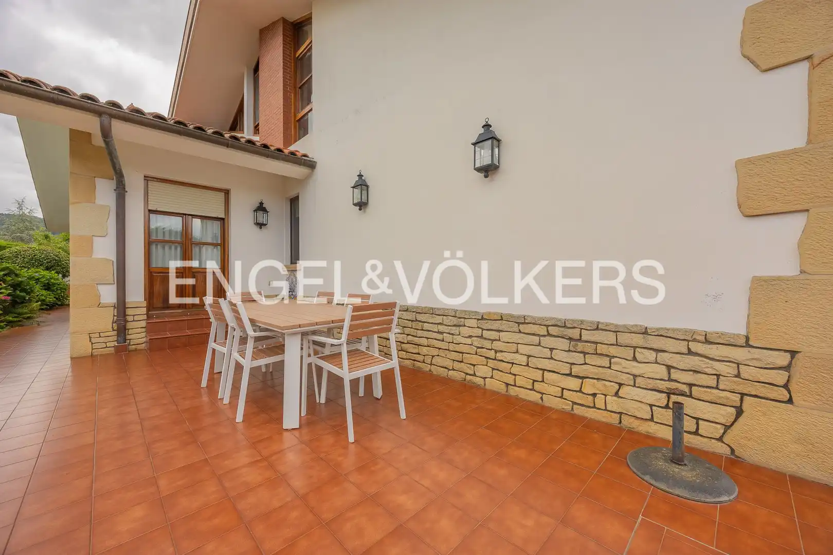 Terraza de Casa o chalet en venta en Loiu con Calefacción, Jardín privado y Trastero