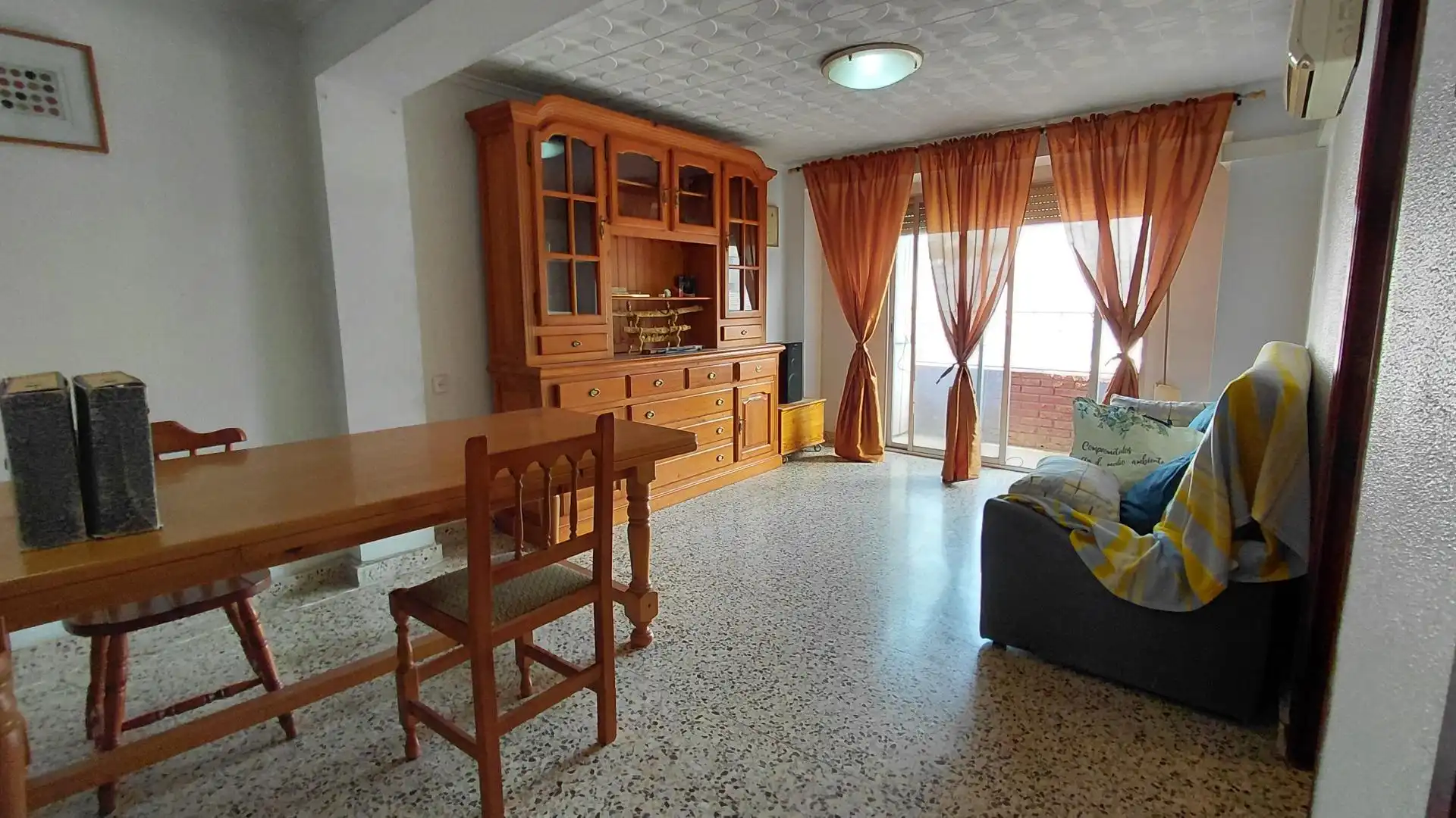 Sala d'estar de Pis en venda en Villena amb Balcó