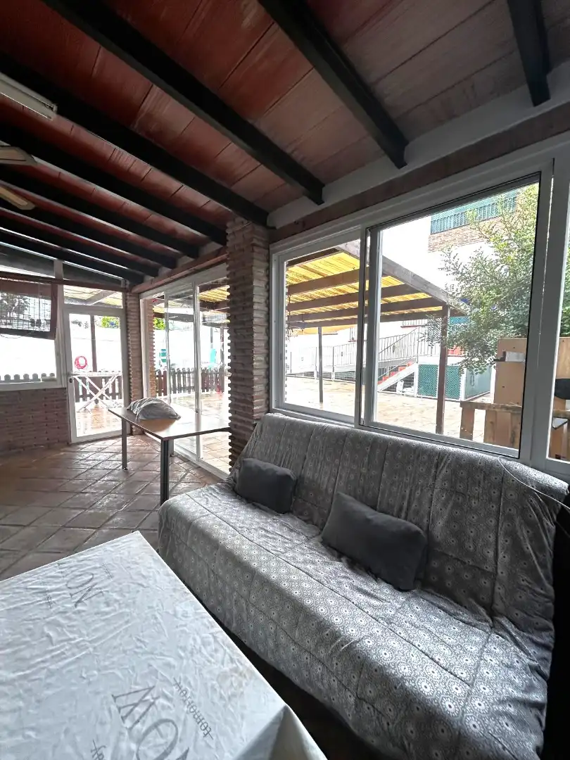 Terrasse von Einfamilien-Reihenhaus zur Miete in Alhaurín El Grande mit Klimaanlage, Terrasse und Abstellraum