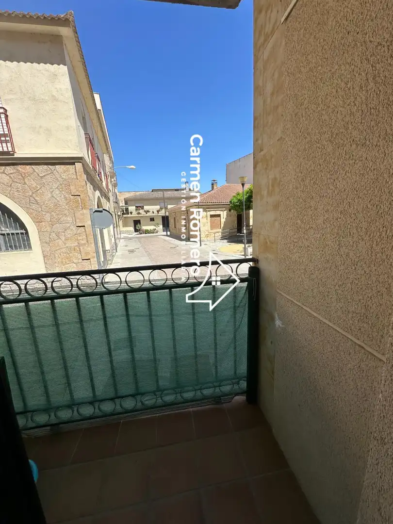 Vista exterior de Apartamento de alquiler en Villamayor con Calefacción y Amueblado