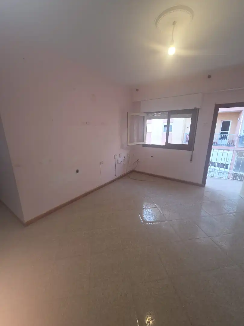 Piso con ascensor en venta en Calle César, imagen 3
