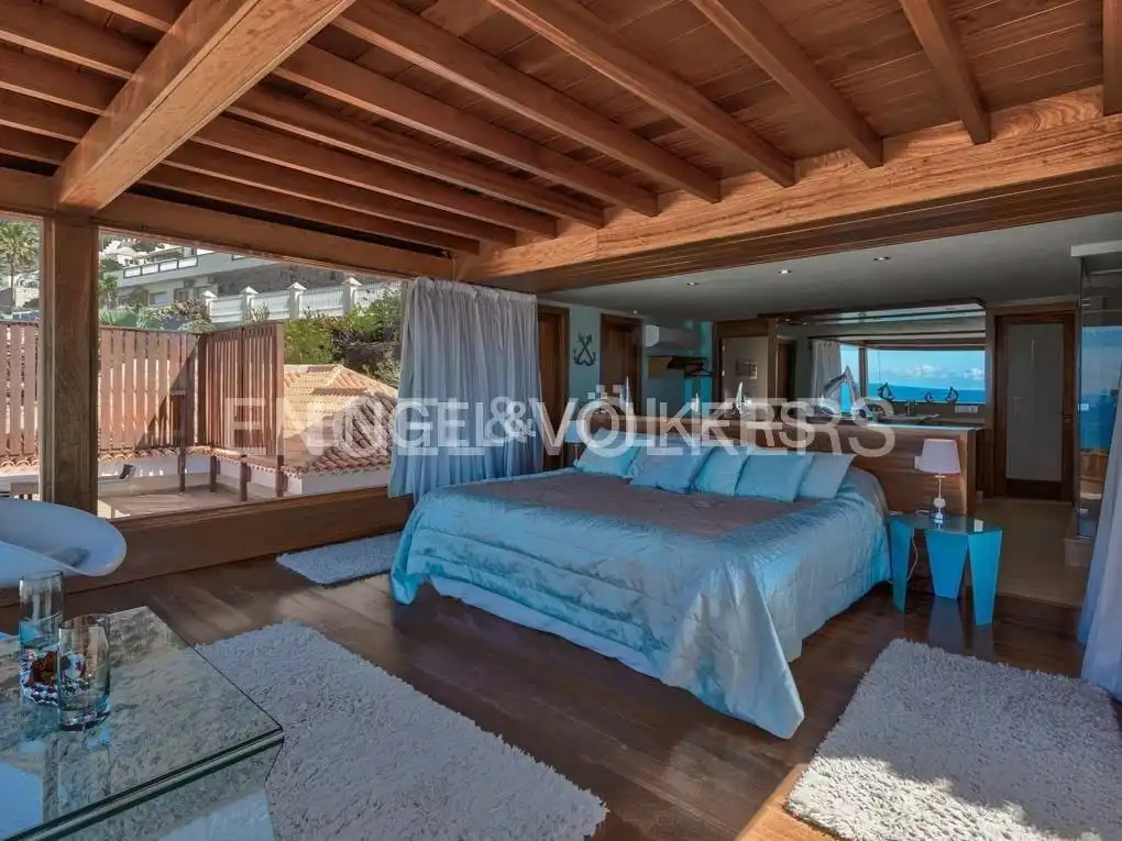 Houses for sale in Acantilados de Los Gigantes
