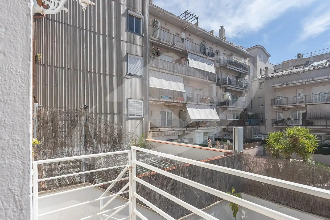 Exterior view of Houses for sale in Sabadell  with Air Conditioner, Heating and Storage room