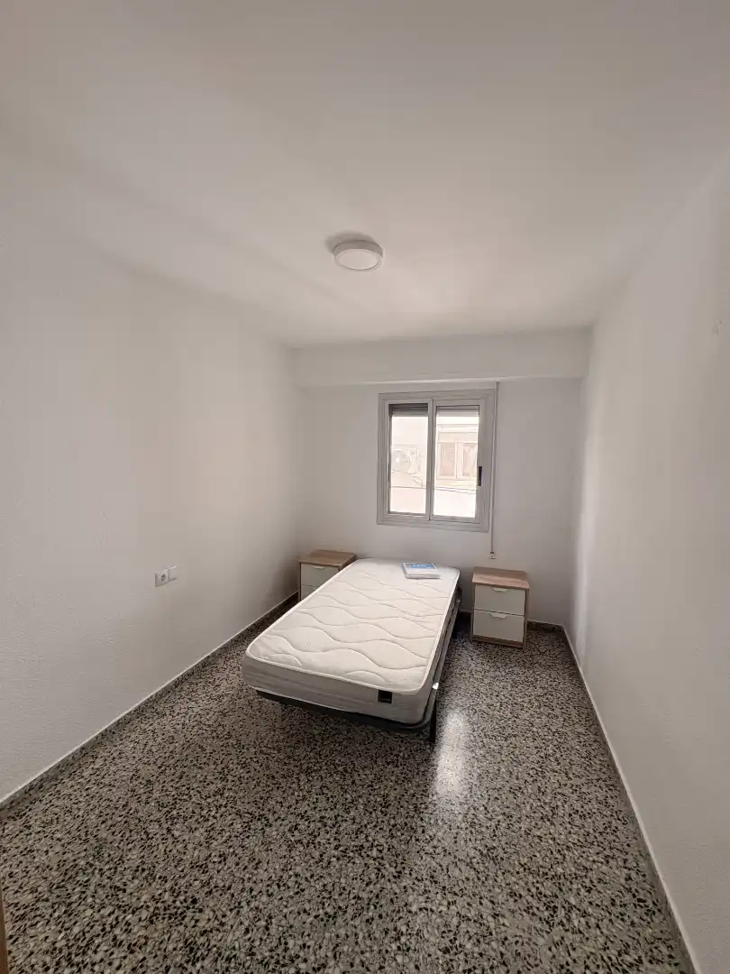 Bedroom of Flat for rent in Gandia  with Furnished, Oven and Washing machine