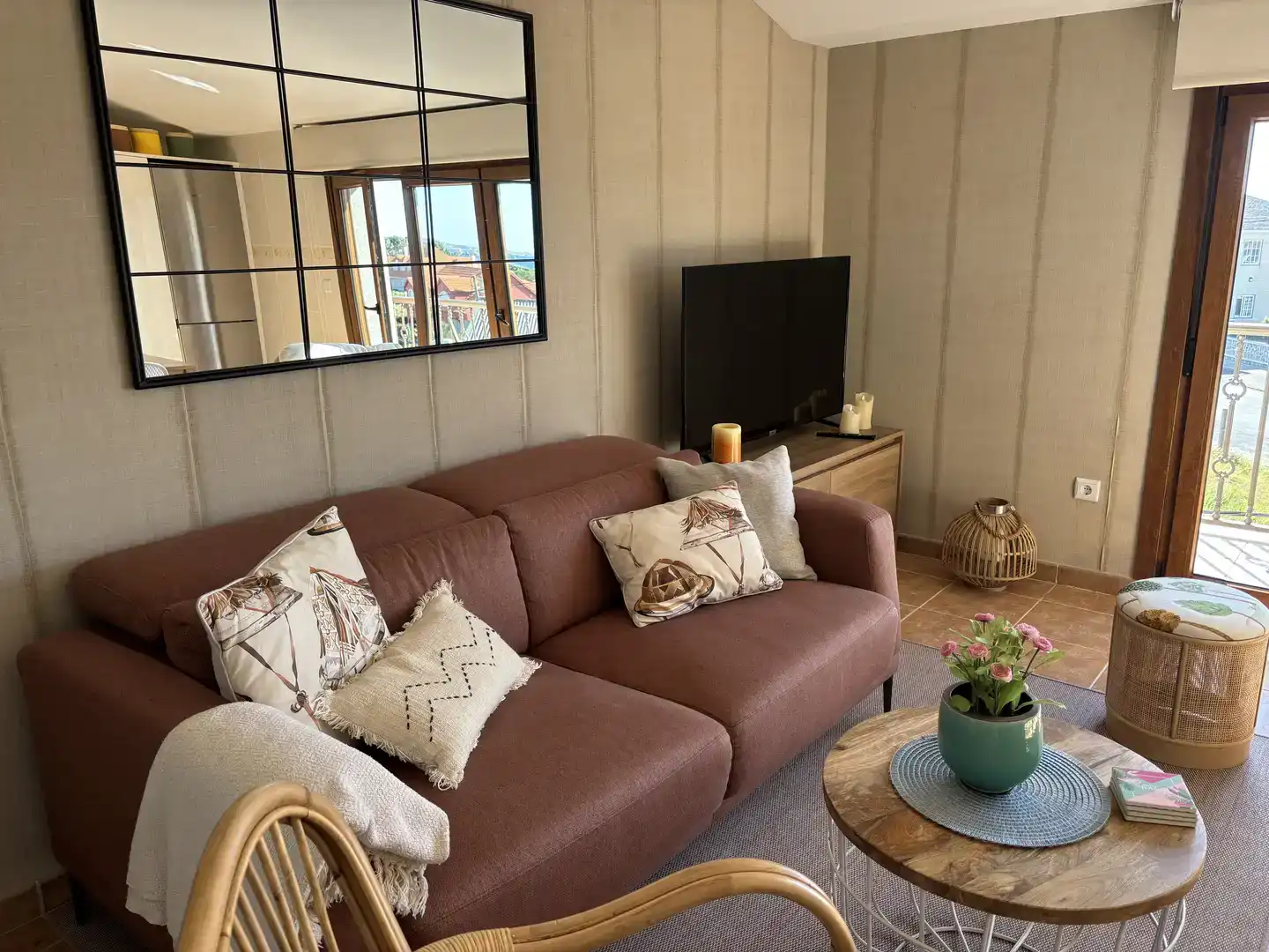 Sala de estar de Piso de alquiler en Ribeira con Jardín privado, Amueblado y Balcón