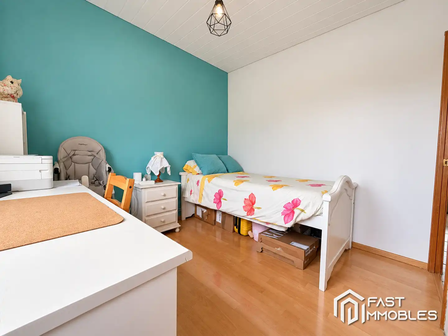 Habitación de Casa adosada en venta en Ponent