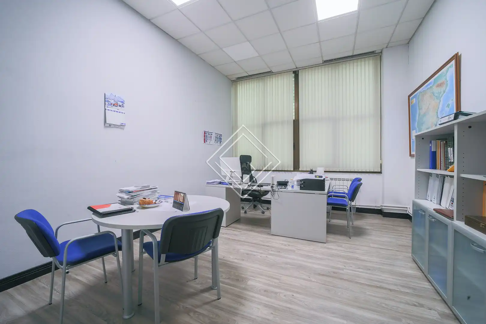 Commercial properties for sale in Madrid  with Air Conditioner and Heating