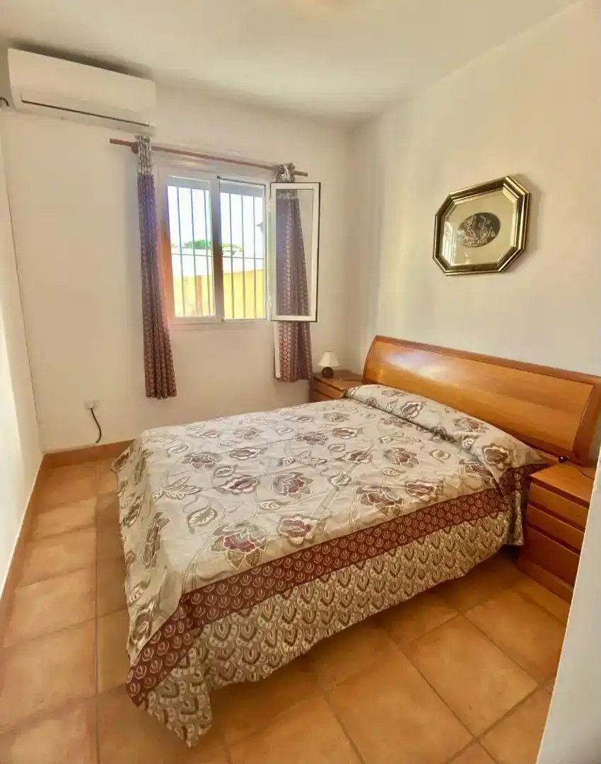 Habitación de Casa o chalet en venta en Almonte con Aire acondicionado