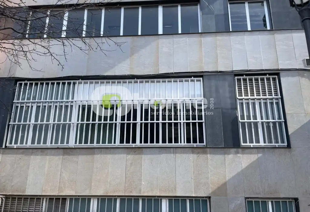 Vista exterior de Oficina en venta en Zamora Capital  con Calefacción