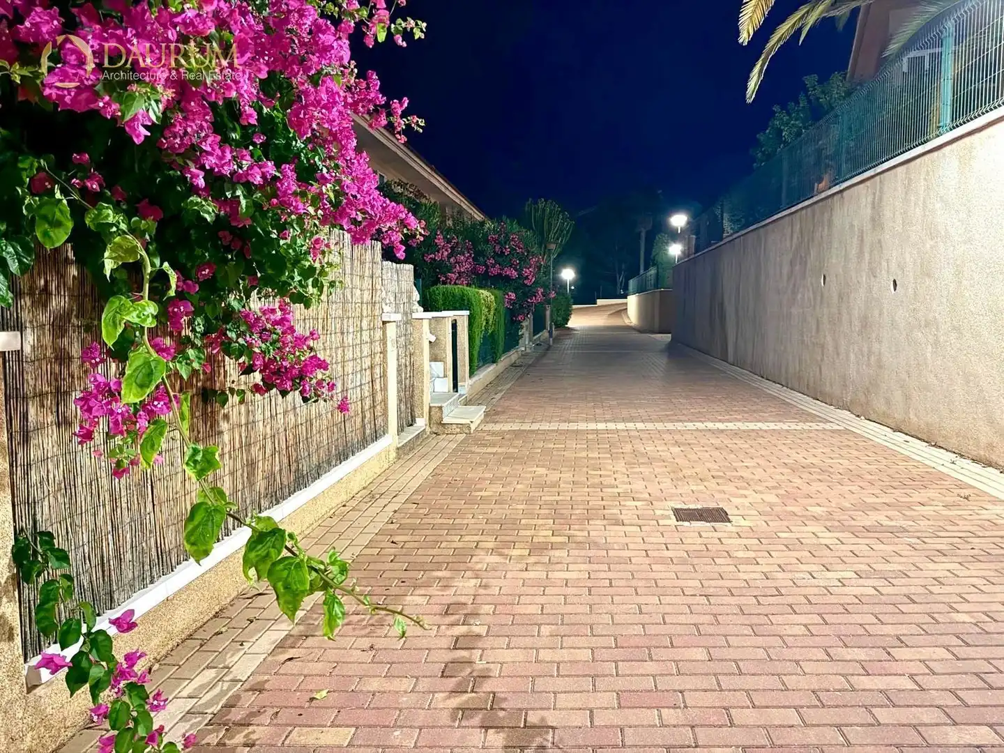 Vista exterior de Àtic en venda en Santa Pola amb Aire condicionat, Calefacció i Terrassa