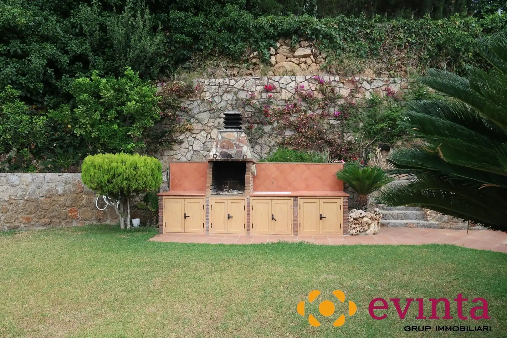 Jardín de Casa o chalet en venta en Vallirana con Calefacción, Jardín privado y Terraza