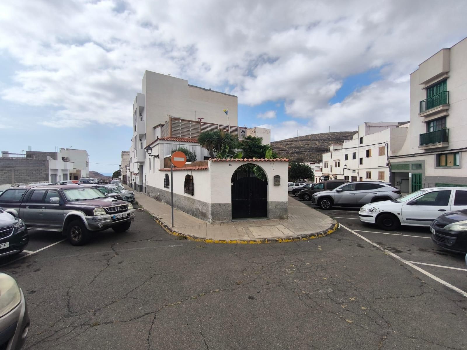 Exterior view of House or chalet for sale in Agaete  with Air Conditioner, Heating and Private garden