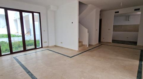 Foto 5 de Casa adosada en venta en Doña Julia , Doña Julia Golf, Casares