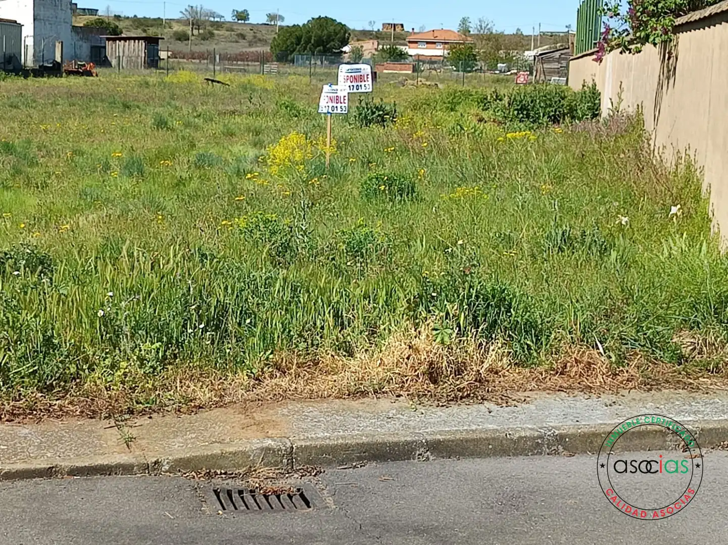 Terreno en venta en Chozas de Abajo