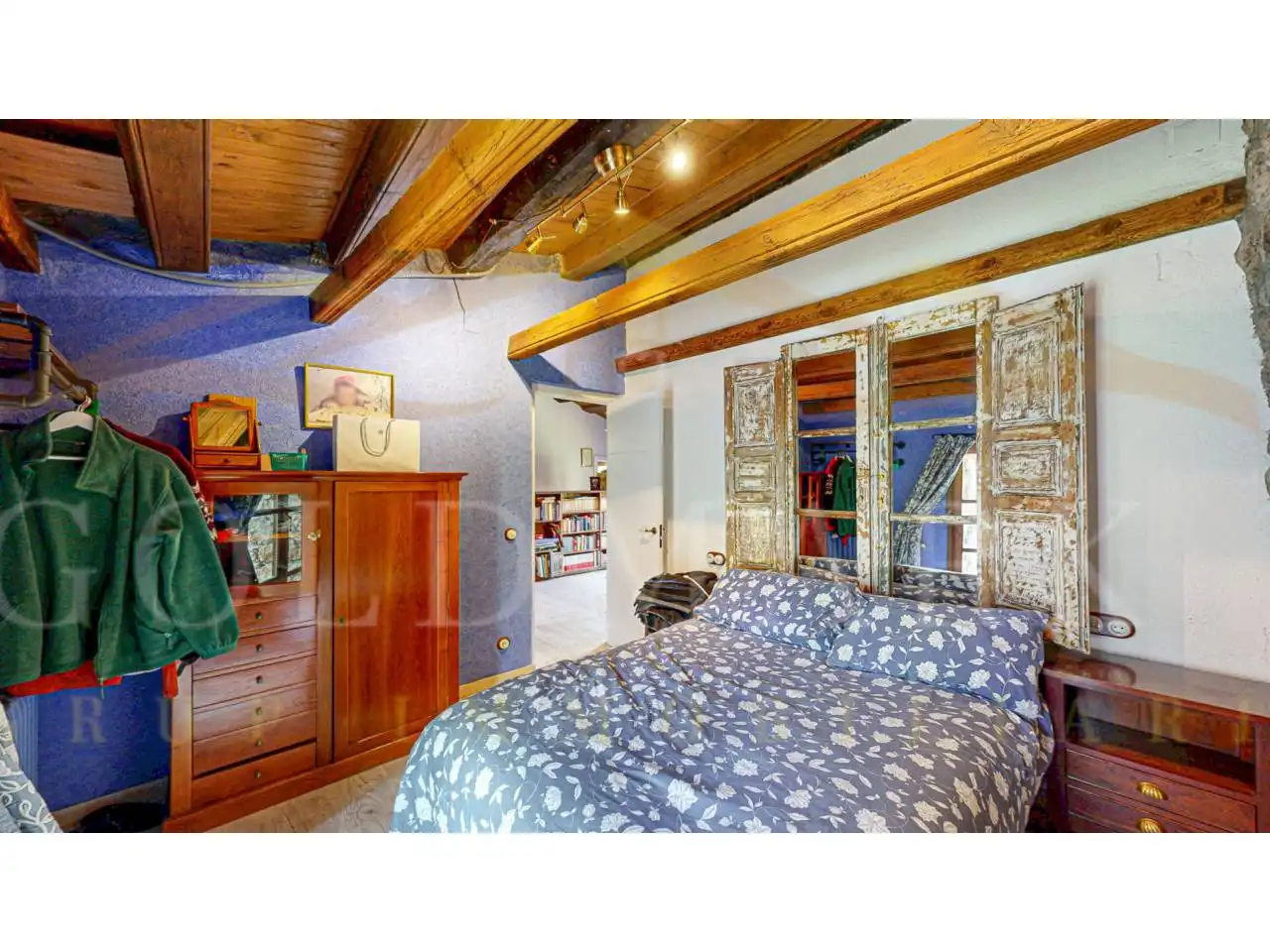 Habitación de Finca rústica en venta en Sant Jaume de Frontanyà con Calefacción y Jardín privado